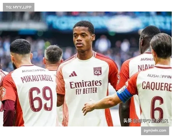 南北德比汉堡对阵拜仁老牌劲旅重返德甲受关注